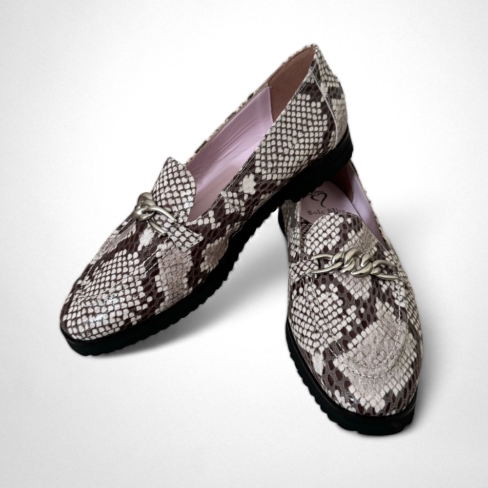 Size 9.5 extra wide - Snakeskin Patterned Women's Loafers - Sole Bluss